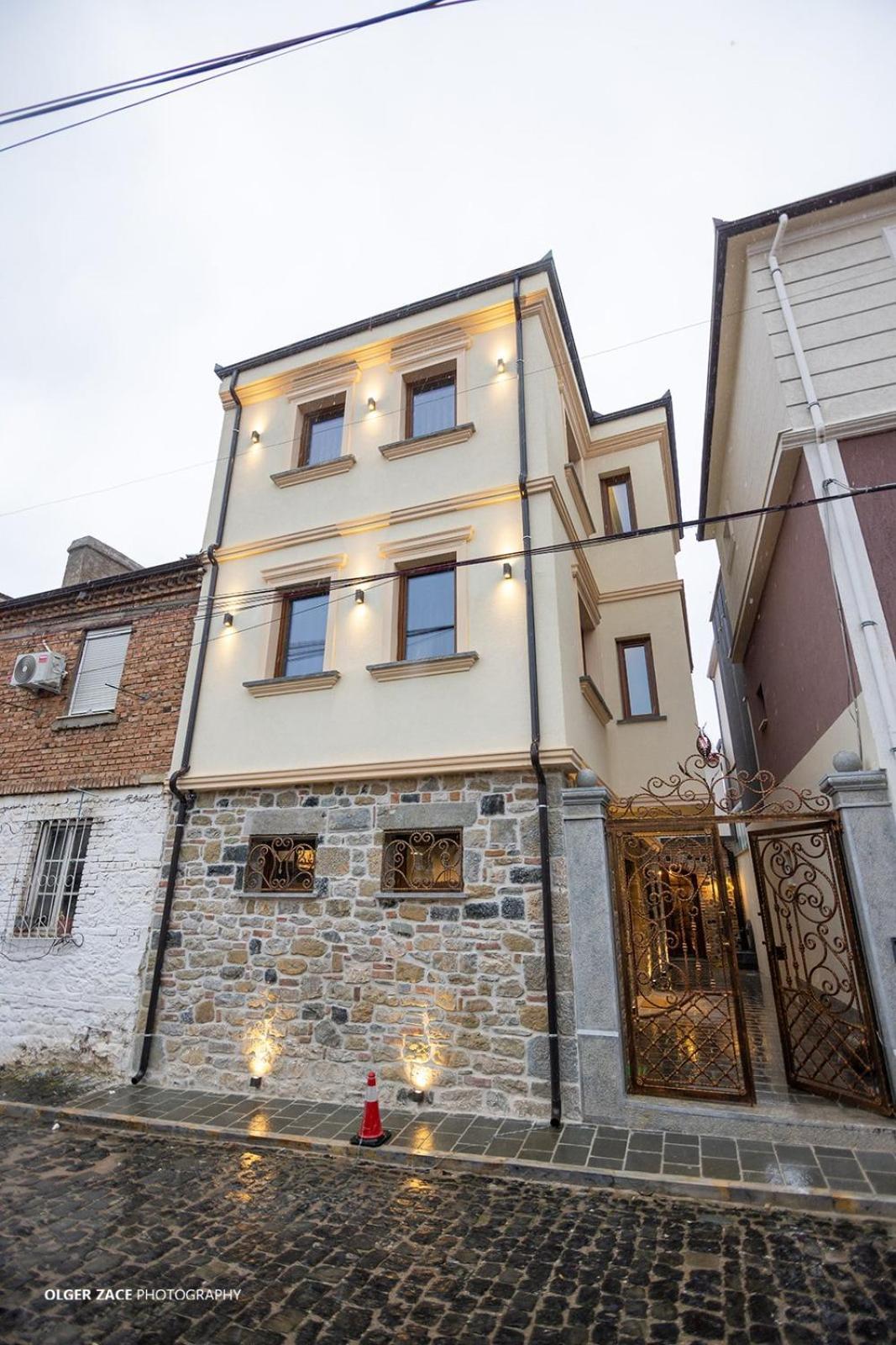 Moonlight Serenade Bed & Breakfast Korce Exterior photo